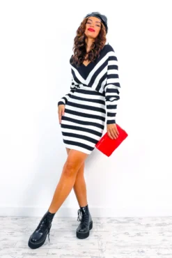 Belle Ame - Black White Striped Knit Mini Jumper Dress -Glamoros Clothing Shop BelleAme BlackWhiteStripedKnitMiniJumperDress2