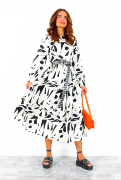 Living Wild - Cream Black Geometric Maxi Dress 13 Living Wild - Cream Black Geometric Maxi Dress -Glamoros Clothing Shop LivingWild CreamBlackGeometricMaxiDress1