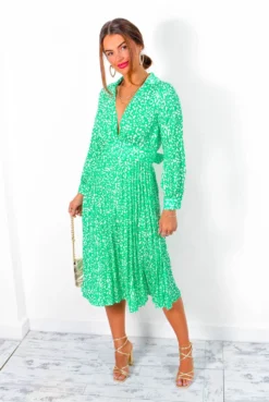 Oh So Lavish - Green Animal Print Pleated Midi Dress -Glamoros Clothing Shop OhSoLavish GreenAnimalPrintPleatedMidiDress 6