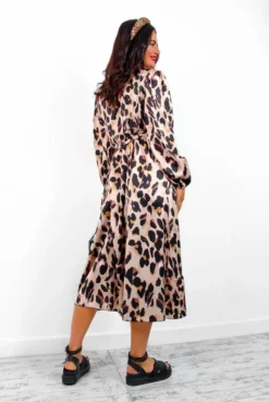 Catwalk Woman Like Me - Beige Leopard Print Midi Wrap Dress -Glamoros Clothing Shop WomanLikeMe BeigeLeopardPrintMidiWrapDress2